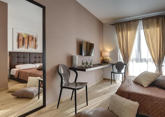 In With Pool And Sauna Вилла Ровинь