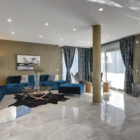 Luxurious In With Pool