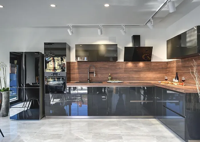 Βίλα In With Pool And Sauna *