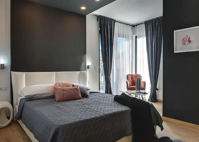 In With Pool And Sauna Βίλα